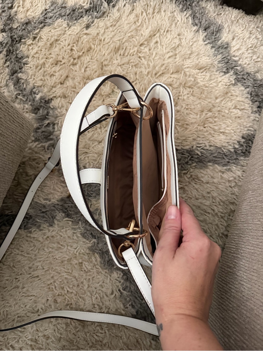 GUESS White Quilted Top-Handle Satchel with Gold Accent - Picture 4 of 4